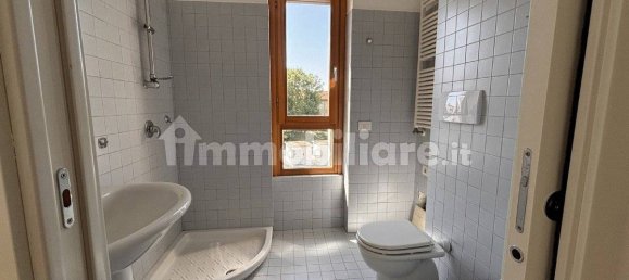 Apartamento de 2 dormitorios en Ivrea, Italy No. 67218 23