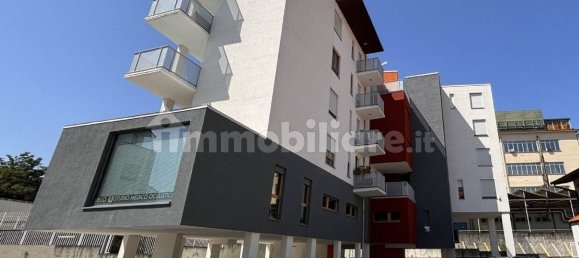 Apartamento de 2 dormitorios en Ivrea, Italy No. 67218 2