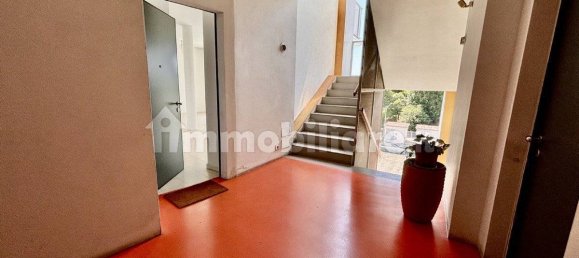 Apartamento de 2 dormitorios en Ivrea, Italy No. 67218 4