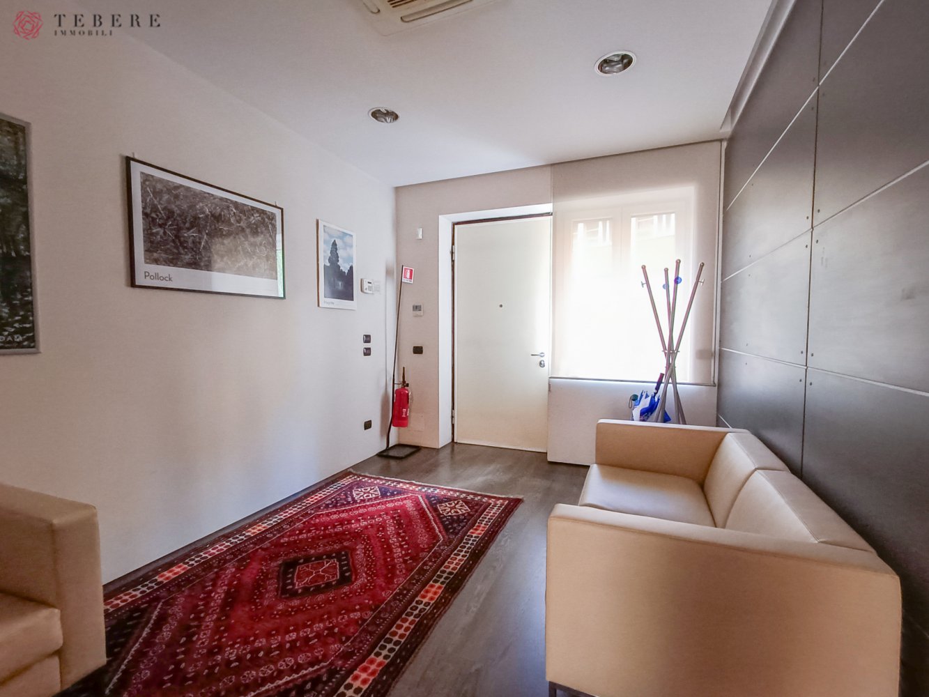 4 rooms Office in Milan, Italy No. 243133