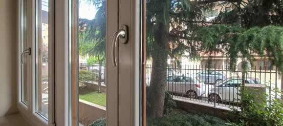 4 rooms Office in Milan, Italy No. 243133 6