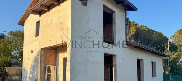 4 rooms Apartment in Rimini, Italy No. 37341 2