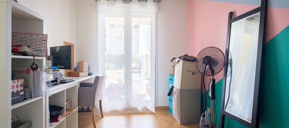 Apartamento de 3 dormitorios en Bezons, France No. 175111 7