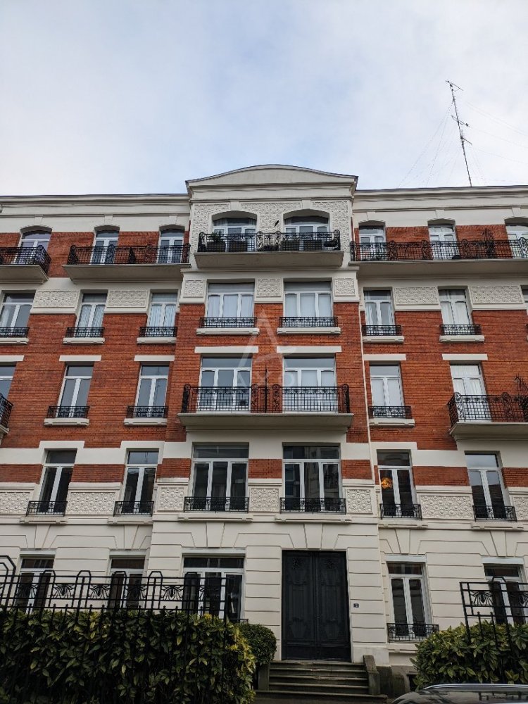 3 rooms Apartment in La Madeleine, France No. 77227