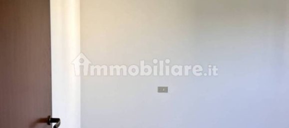 3 Schlafzimmer Wohnung in Modena, Italy, Nr. 351914 17