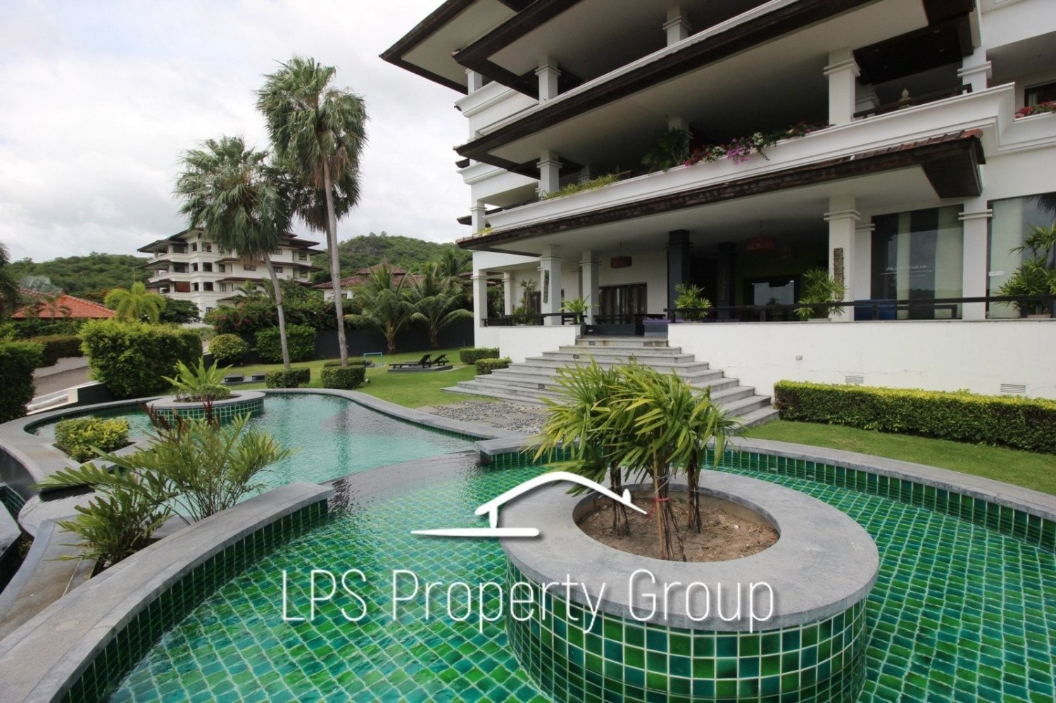 3 bedrooms Condo in Hua Hin, Thailand No. 6686