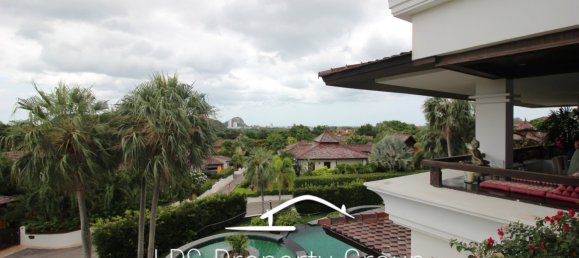 3 bedrooms Condo in Hua Hin, Thailand No. 6686 8