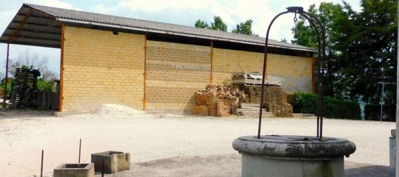 Casa de 4 dormitorios en Sant'Angelo in Pontano, Italy No. 90060 5