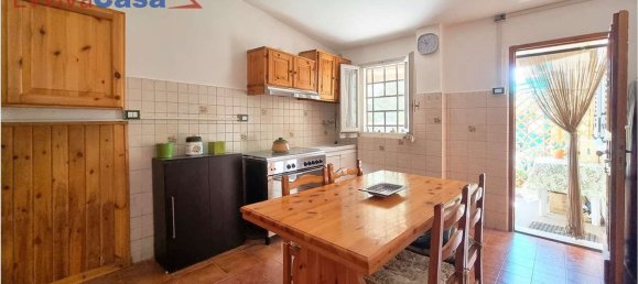 7 rooms House in Filottrano, Italy No. 289935 3