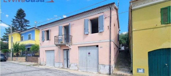 7 rooms House in Filottrano, Italy No. 289935 36
