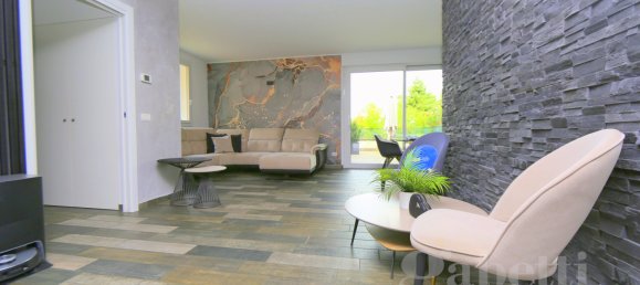 3 bedrooms Penthouse in Busto Arsizio, Italy No. 171038 15