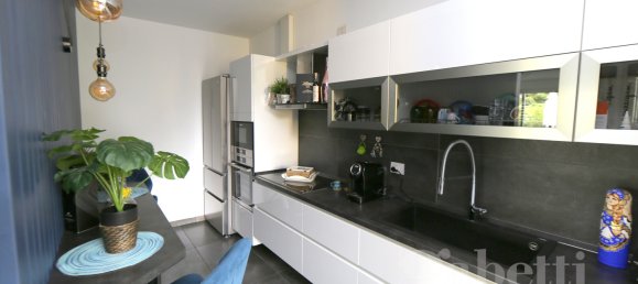 3 bedrooms Penthouse in Busto Arsizio, Italy No. 171038 5