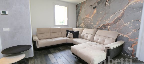 3 bedrooms Penthouse in Busto Arsizio, Italy No. 171038 10