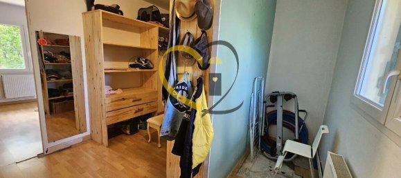 Casa de 4 dormitorios en Rians, France No. 65730 17