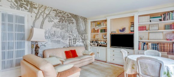 3 bedrooms Apartment in Paris, France No. 108738 3