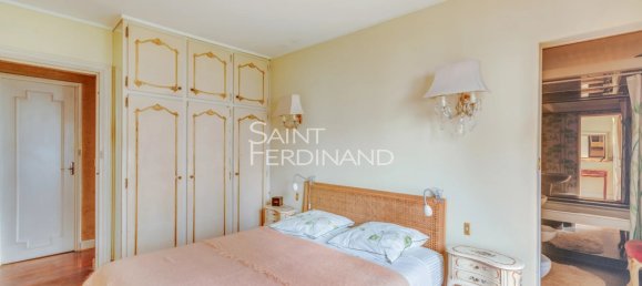 3 bedrooms Apartment in Paris, France No. 108738 9