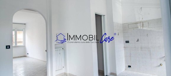 2 bedrooms Apartment in Livorno, Italy No. 284551 6