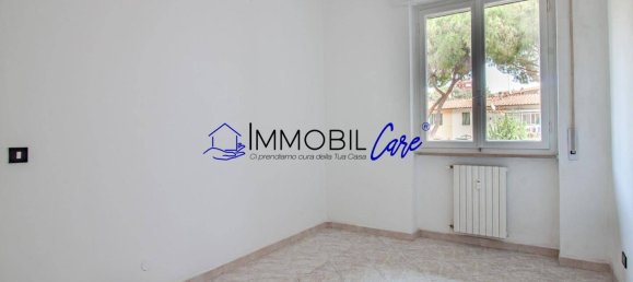 2 bedrooms Apartment in Livorno, Italy No. 284551 15