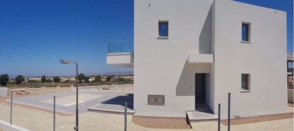 Вилла с 3 спальнями в Куклия, Кипр № 9331 7