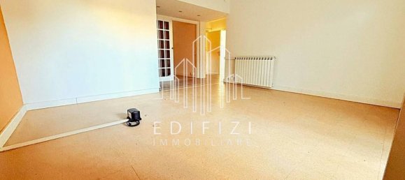 1 bedroom Apartment in Massa, Italy No. 355228 2