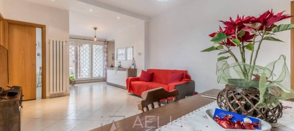3 bedrooms Villa in Rome, Italy No. 67316 16
