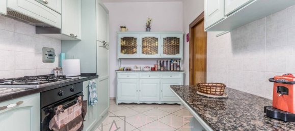 3 bedrooms Villa in Rome, Italy No. 67316 21