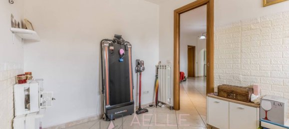 3 bedrooms Villa in Rome, Italy No. 67316 26