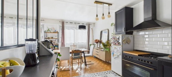 Apartamento de 3 dormitorios en Clamart, France No. 330127 9