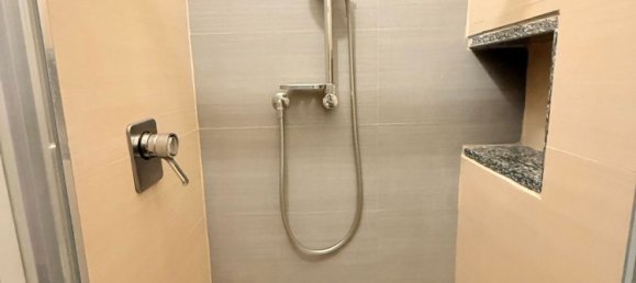 2 bedrooms Apartment in Turin, Italy No. 313302 13