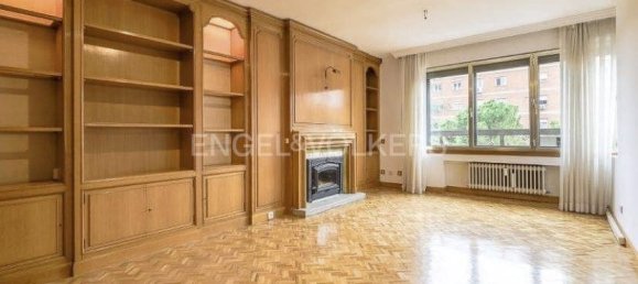 4 bedrooms Apartment in Madrid, Spain No. 164729 30