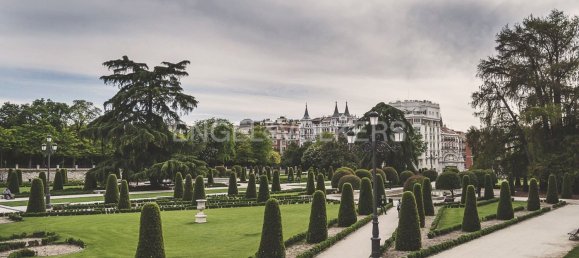 4 bedrooms Apartment in Madrid, Spain No. 164729 28