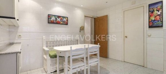 4 bedrooms Apartment in Madrid, Spain No. 164729 18