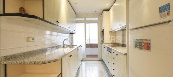 4 bedrooms Apartment in Madrid, Spain No. 164729 21