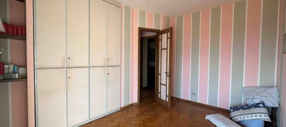 3 bedrooms Apartment in Naples, Italy No. 196423 3