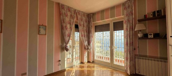 3 bedrooms Apartment in Naples, Italy No. 196423 40