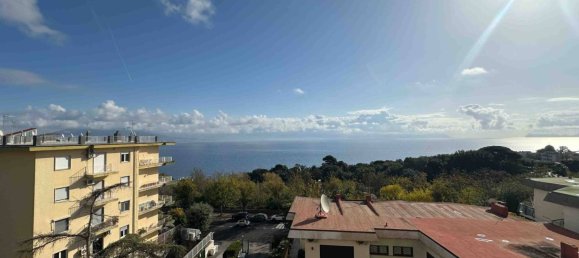 3 bedrooms Apartment in Naples, Italy No. 196423 15