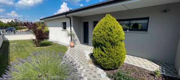 2 bedrooms House in Ecrouves, France No. 310861 2