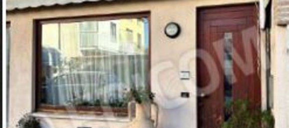 90m² Building in Chiuppano, Italy No. 371060 3