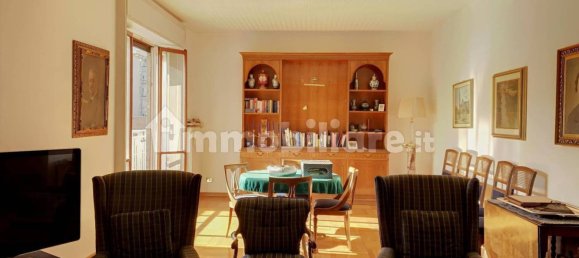 5 bedrooms Apartment in Monza, Italy No. 176945 9