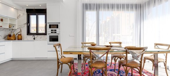 5 bedrooms House in Torrevieja, Spain No. 132769 7