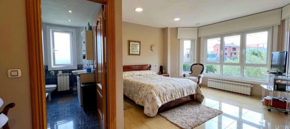 4 bedrooms House in Arteixo, Spain No. 57353 77