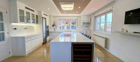 4 bedrooms House in Arteixo, Spain No. 57353 52