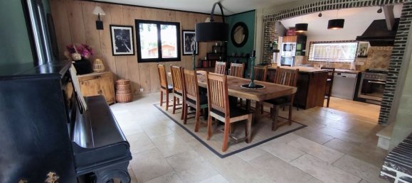 3 Schlafzimmer Haus in Calvados, France, Nr. 356484 7