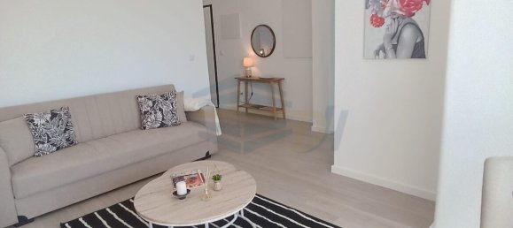 3 bedrooms Apartment in Lisbon, Portugal No. 93942 4