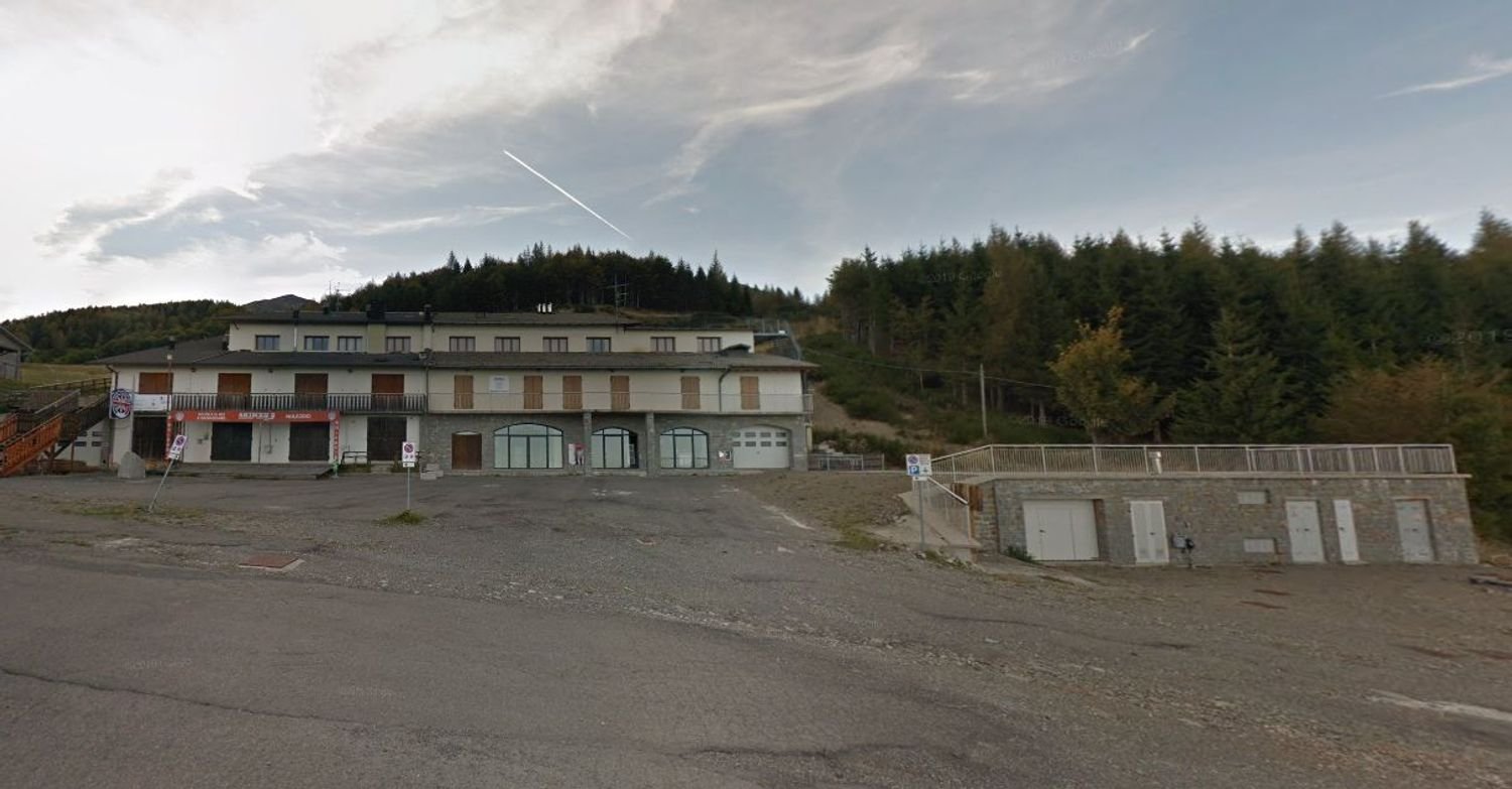 4064m² Building in Fanano, Italy No. 314060