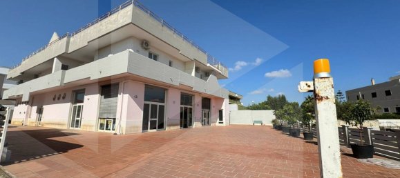 Imóvel comercial de 12 divisões em Monopoli, Italy N.º 28548 44