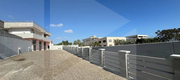 Imóvel comercial de 12 divisões em Monopoli, Italy N.º 28548 32