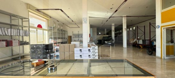 Imóvel comercial de 12 divisões em Monopoli, Italy N.º 28548 54