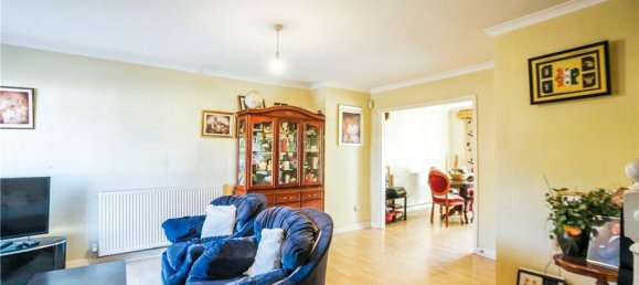 4 bedrooms Commercial property in Croydon, United Kingdom No. 8112 3