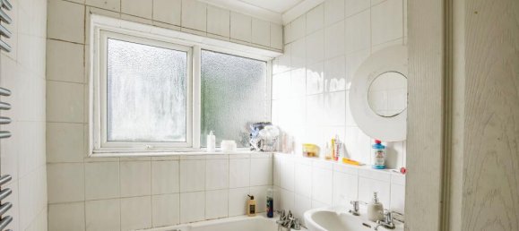 4 bedrooms Commercial property in Croydon, United Kingdom No. 8112 4